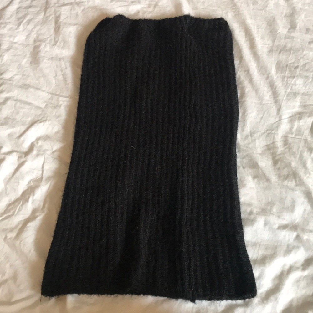 Black Scarf